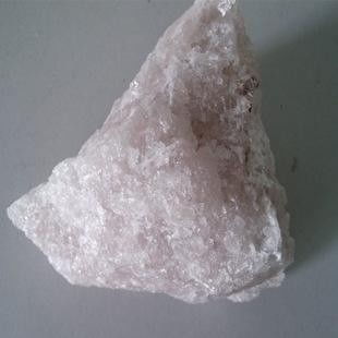 邵武80燒結尖晶石生產廠家常年供應優質200目和320目燒結鋁鎂尖晶石粉